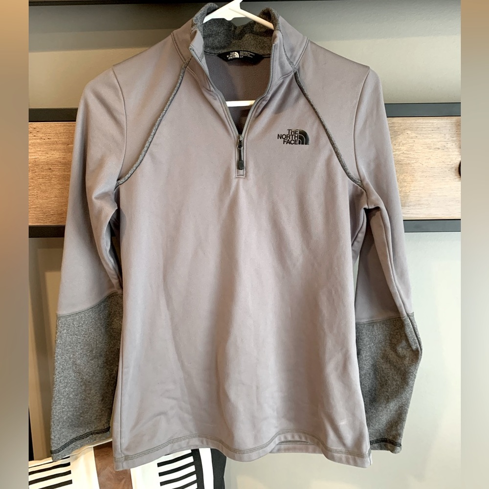 Women’s S North face quarter zip